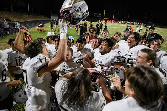 Southridge Centennial football Ken Waz 76